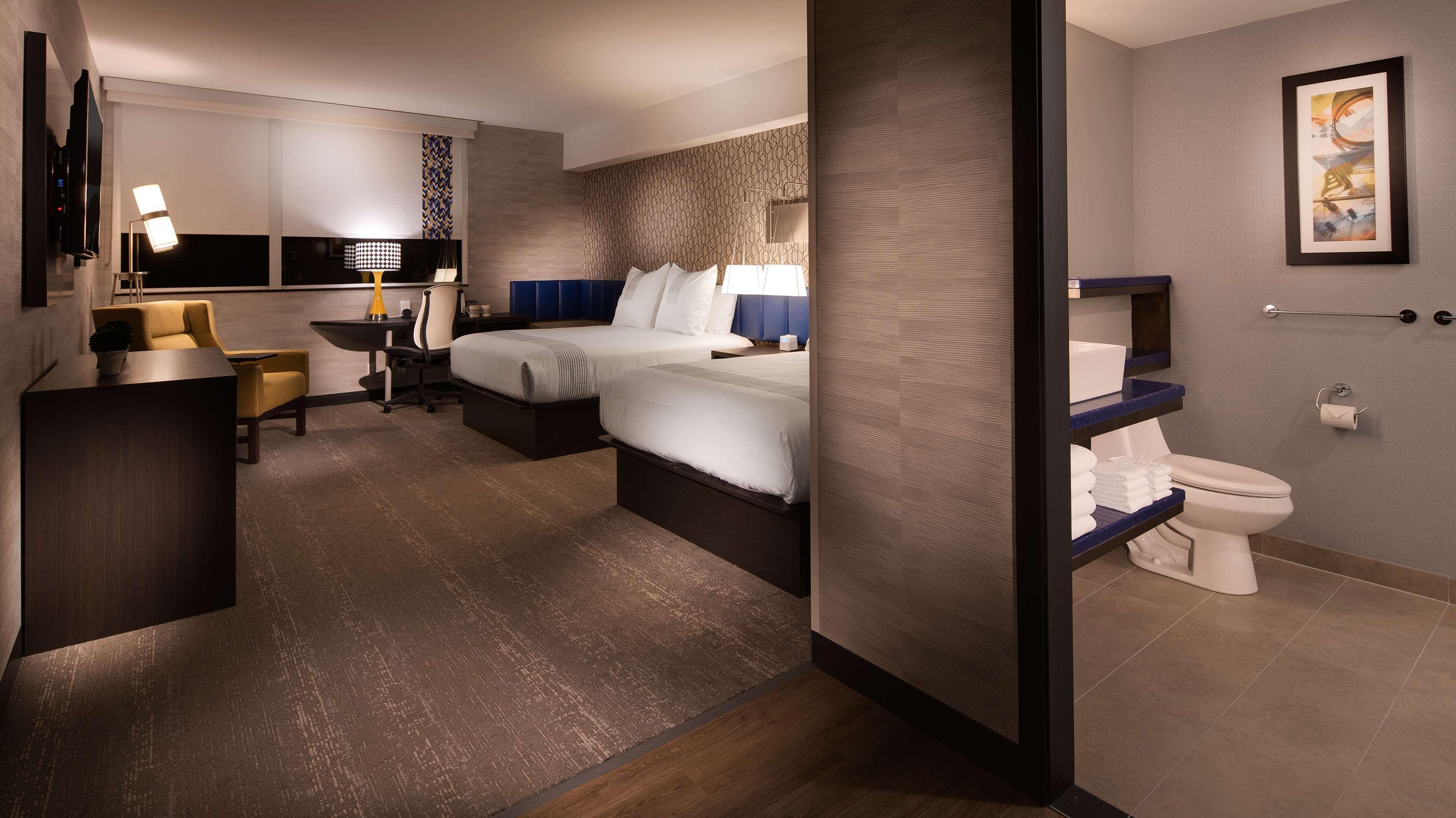 Glo Best Western Kanata Ottawa West Exterior photo